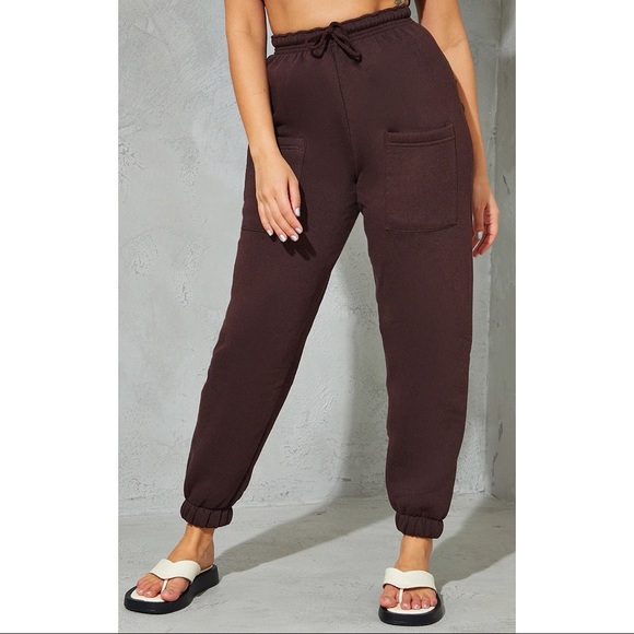 Brown jogger set - Picture 2 of 6